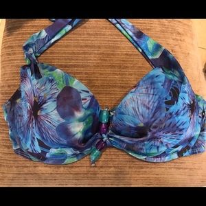 Bathing Suit Top Size D Plus